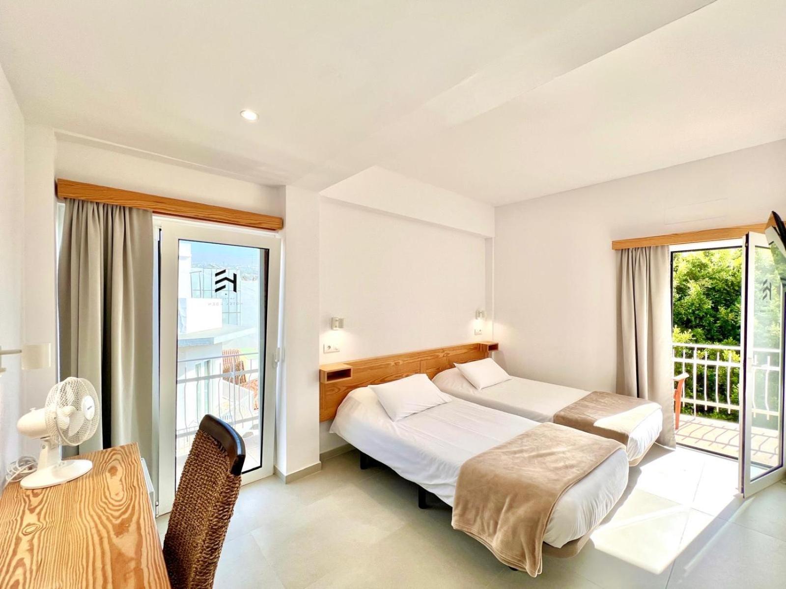 Hotel Eden 로스 야노스 데 아리다네 외부 사진